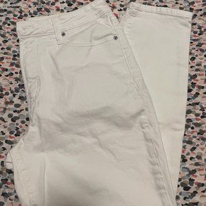 Old Navy White Jeans - OG Straight in size 12